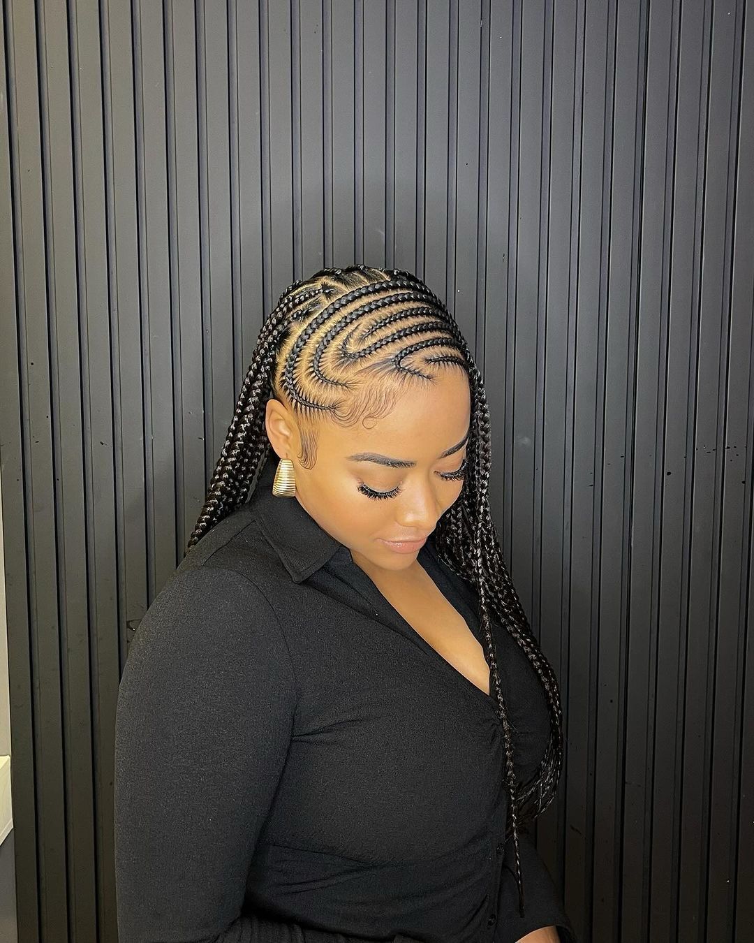 (1d) BEAUTIFUL CONROWS DESIGN, SCROLL TO SELECT ANY CONROWS DESIGN HERE IS $200 WITH BRAIDING HAIR INCLUDED