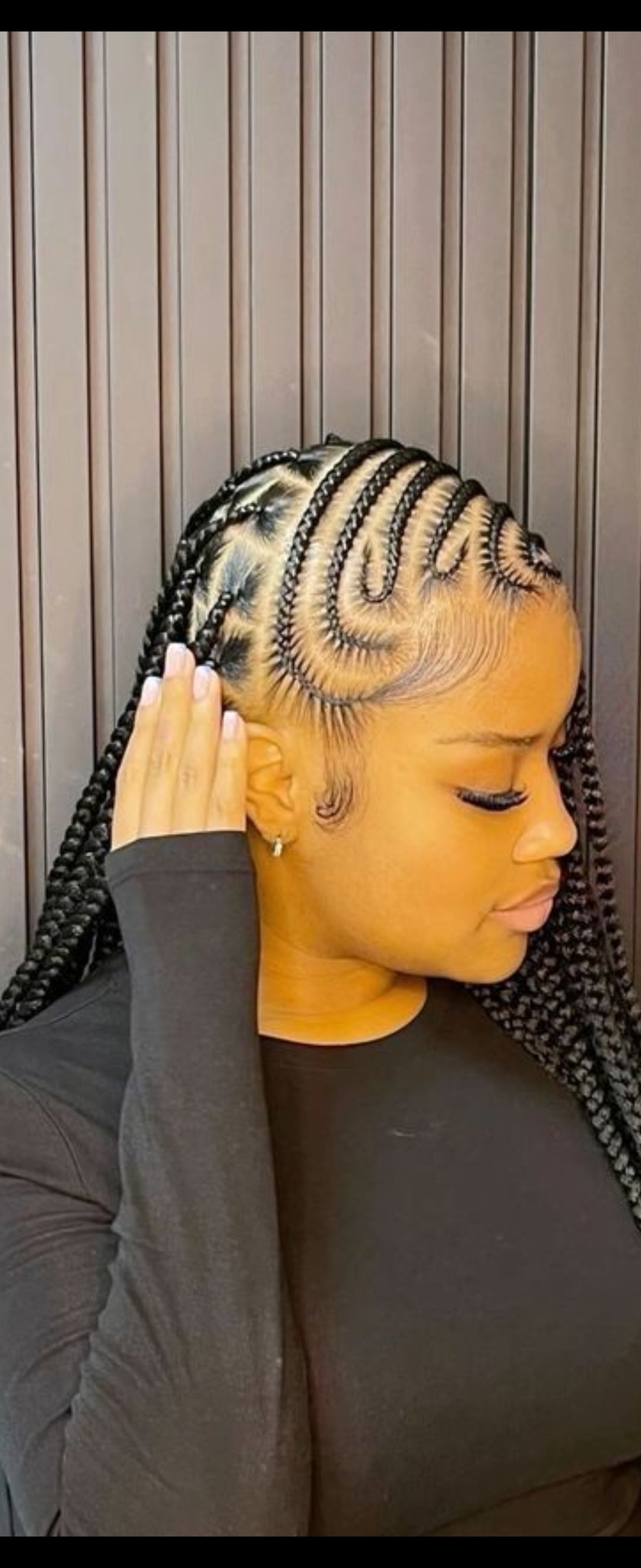 (1C) LEMONADE & KNOTLESS BOX BRAIDS, MID-BACK to waist length.