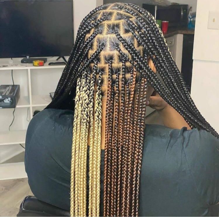 (1ai) KNOTLESS BOX BRAIDS PIKABO, SIZE SMALL MEDIUM WAIST-LENGTH TO MID-BACK , ( HAIR-INCLUDED)