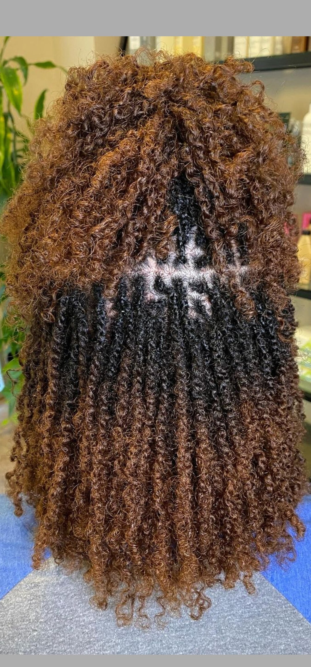 MICRO TWIST ( HAIR INCLUDED) Same color like the picture.