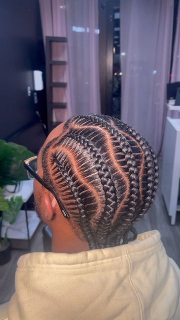 MEN DESIGN CONROWS,  SCROLL FOR MORE PICTURES.  ANY CONROWS HERE IS $100 TO $160 DEPENDING ON THE DESIGN OF  YOUR CHOICE .