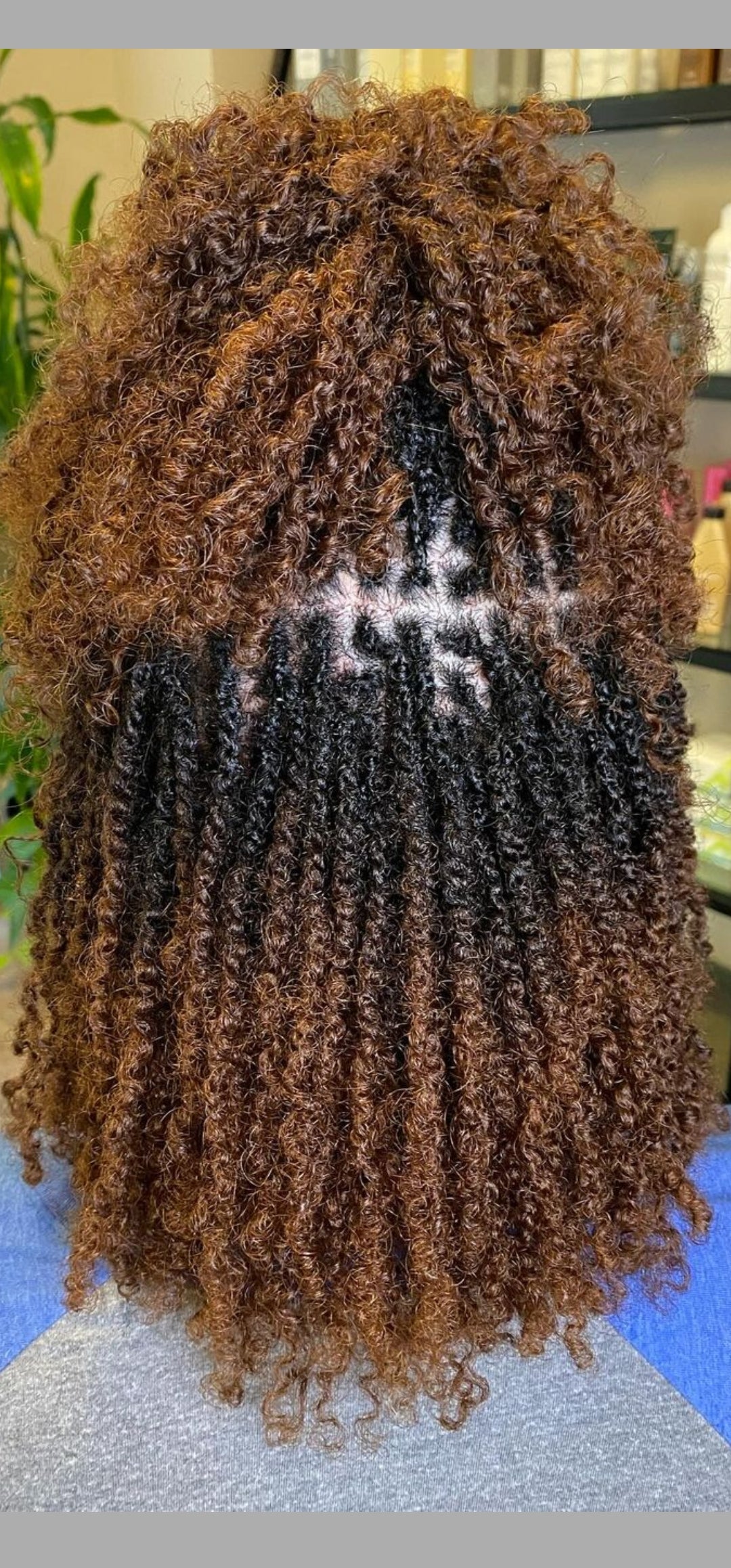 MICRO TWIST ( HAIR INCLUDED) Same color like the picture.