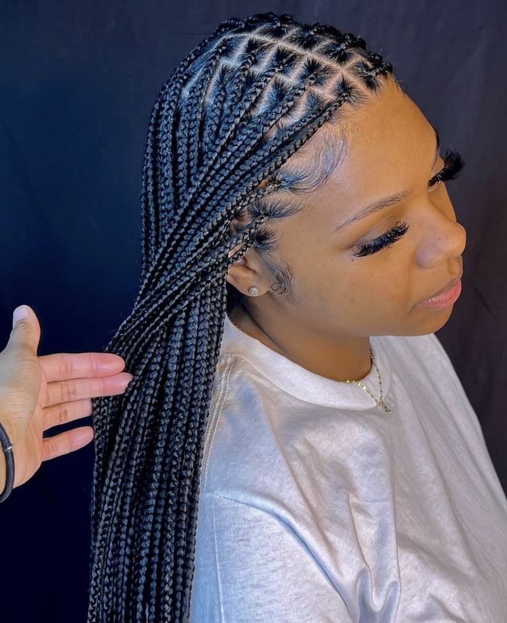 (1) > SMALL KNOTLESS BOX BRAID / BOX BRAID (MID-BACK > $250) (WAIST-LENGTH  $300) WITH HAIR INCLUDED > SCROLL FOR MORE SIZES, BOOK YOUR APPOINTMENT. CLICK ON ANY PICTURE OF SIZES YOU WANT TO BOOK.