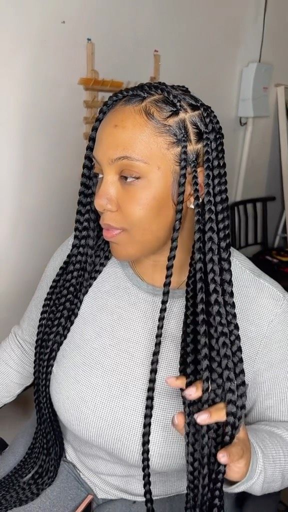 (1) > SMALL KNOTLESS BOX BRAID / BOX BRAID (MID-BACK > $250) (WAIST-LENGTH  $300) WITH HAIR INCLUDED > SCROLL FOR MORE SIZES, BOOK YOUR APPOINTMENT. CLICK ON ANY PICTURE OF SIZES YOU WANT TO BOOK.