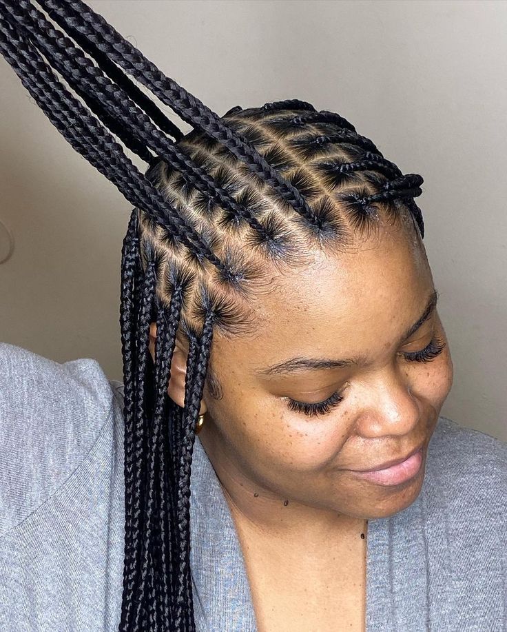 (1) > SMALL KNOTLESS BOX BRAID / BOX BRAID (MID-BACK > $250) (WAIST-LENGTH  $300) WITH HAIR INCLUDED > SCROLL FOR MORE SIZES, BOOK YOUR APPOINTMENT. CLICK ON ANY PICTURE OF SIZES YOU WANT TO BOOK.