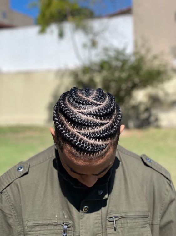 MEN DESIGN CONROWS,  SCROLL FOR MORE PICTURES.  ANY CONROWS HERE IS $100 TO $160 DEPENDING ON THE DESIGN OF  YOUR CHOICE .
