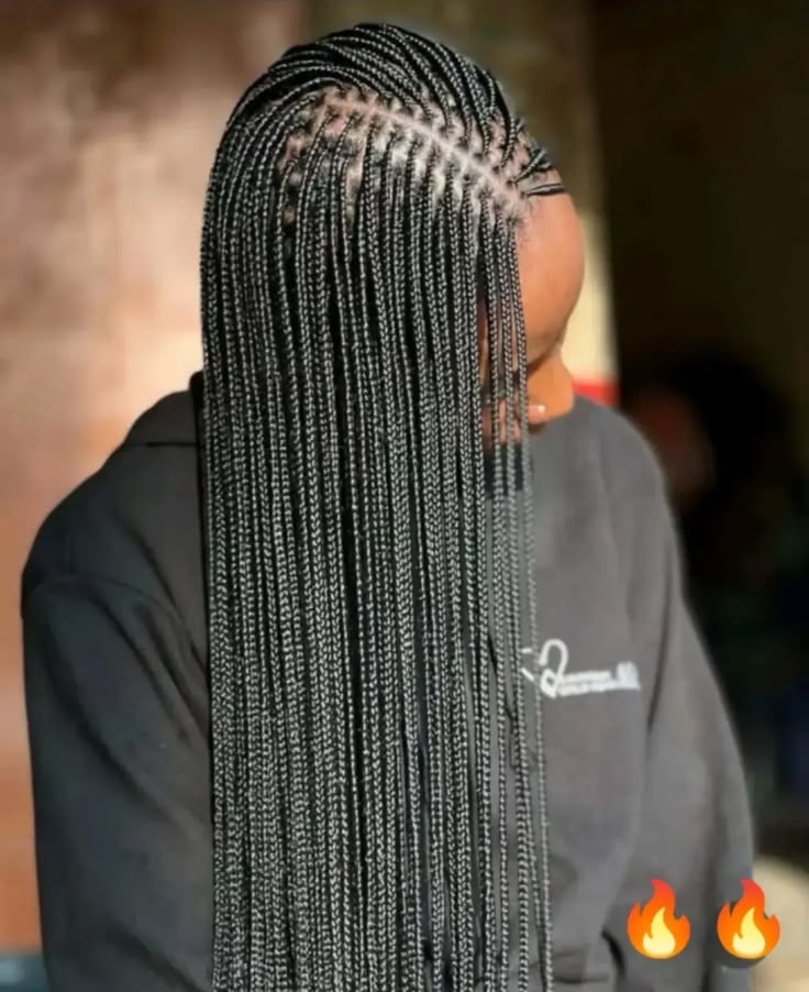 (1) > SMALL KNOTLESS BOX BRAID / BOX BRAID (MID-BACK > $250) (WAIST-LENGTH  $300) WITH HAIR INCLUDED > SCROLL FOR MORE SIZES, BOOK YOUR APPOINTMENT. CLICK ON ANY PICTURE OF SIZES YOU WANT TO BOOK.