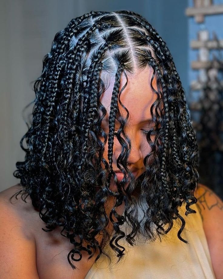 (1) > SMALL KNOTLESS BOX BRAID / BOHO BOX BRAIDS,  WITH SYNTHETIC CURLY HAIR AND BRAIDING HAIR INCLUDED ON THIS SERVICE.  YOU CAN ALSO BRING YOUR OWN CURLY HAIR AND GET $10 DISCOUNT. SCROLL FOR OPTIONS TO BOOK DIFFERENT SIZES.