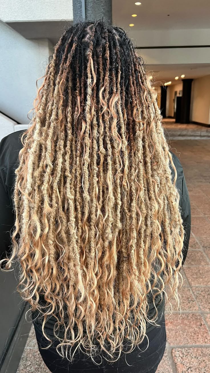 (B3) BOHO LOC HAIR NOT INCLUDED,  MEDIUM