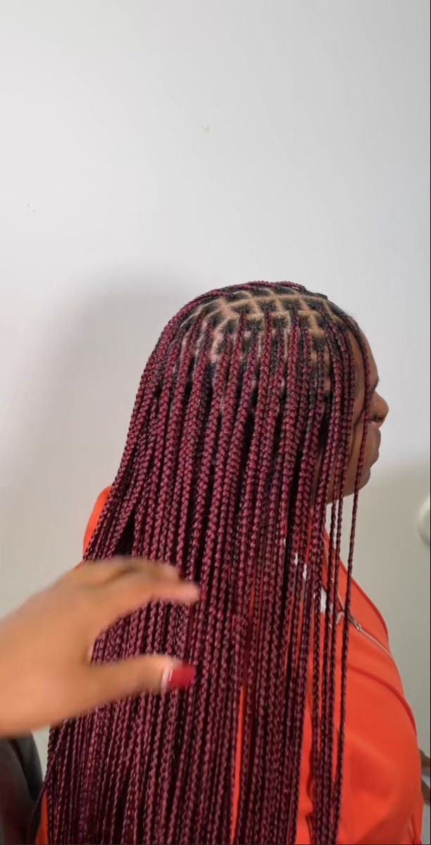 (1a,) KNOWLESS BOX BRAIDS,  HAIR IS INCLUDED ON THIS SERVICES. PROCESS TAKES 3 TO 6 HOURS DEPENDING ON SIZE & LENGTH.  SCROLL FOR MORE PICTURES.