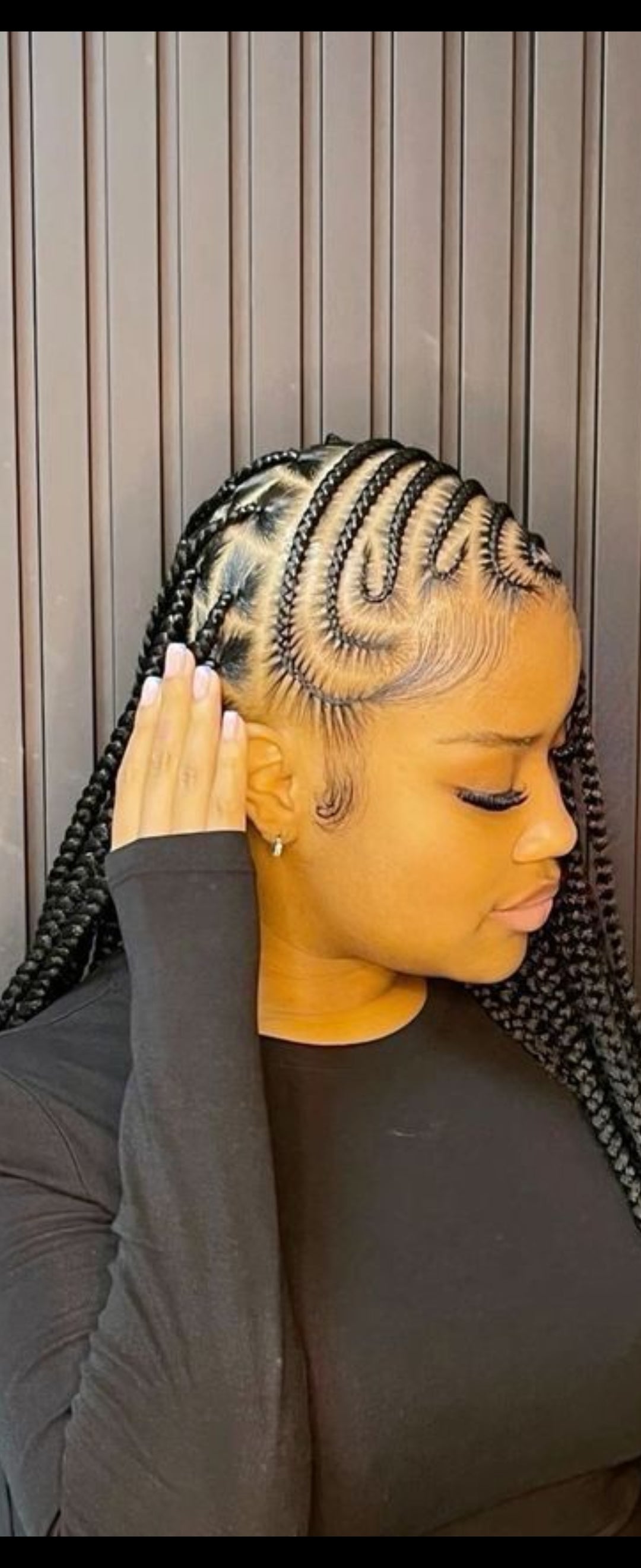 (C3) LEMONADE & KNOTLESS BOX BRAIDS,(MID-BACK $200) (WAIST-LENGTH $250) (BUTT LENGTH $280.)