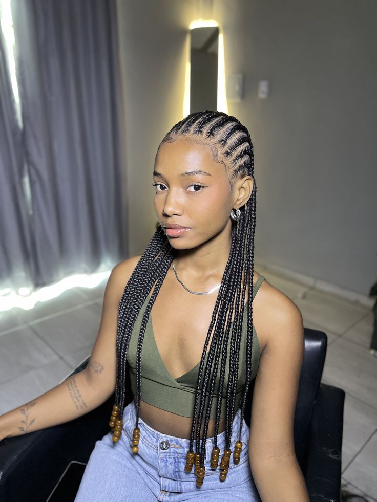 (1c) CONROWS DESIGN REGULAR NO STITCH. SCROLL TO SEE MORE PICTURES AND ANY HAIR STYLE HERE IS $150 ,WITH BRAIDING HAIR INCLUDED.