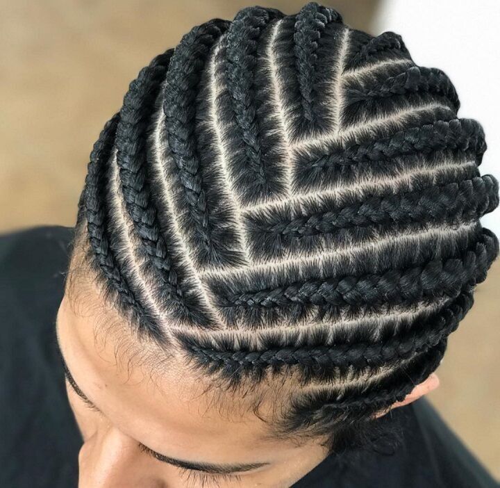 MEN DESIGN CONROWS,  SCROLL FOR MORE PICTURES.  ANY CONROWS HERE IS $100 TO $160 DEPENDING ON THE DESIGN OF  YOUR CHOICE .