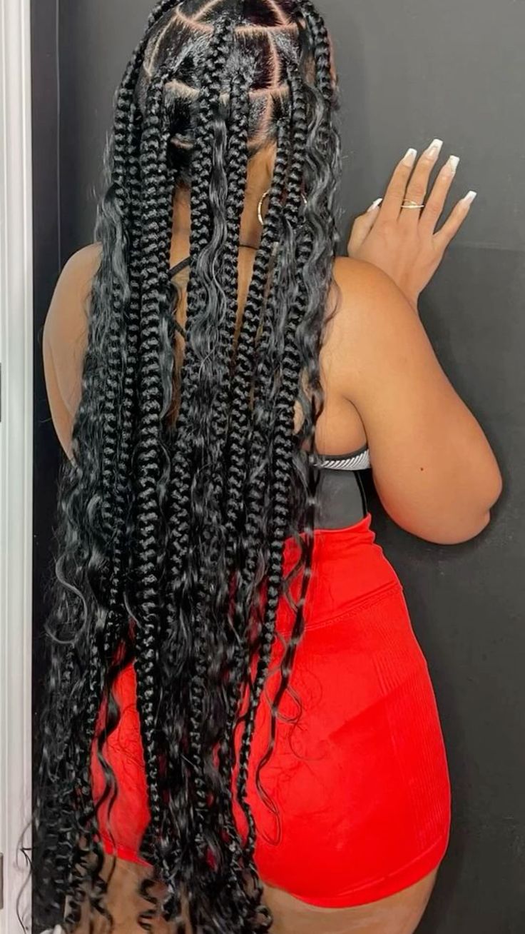 (1) > SMALL KNOTLESS BOX BRAID / BOHO BOX BRAIDS,  WITH SYNTHETIC CURLY HAIR AND BRAIDING HAIR INCLUDED ON THIS SERVICE.  YOU CAN ALSO BRING YOUR OWN CURLY HAIR AND GET $10 DISCOUNT. SCROLL FOR OPTIONS TO BOOK DIFFERENT SIZES.