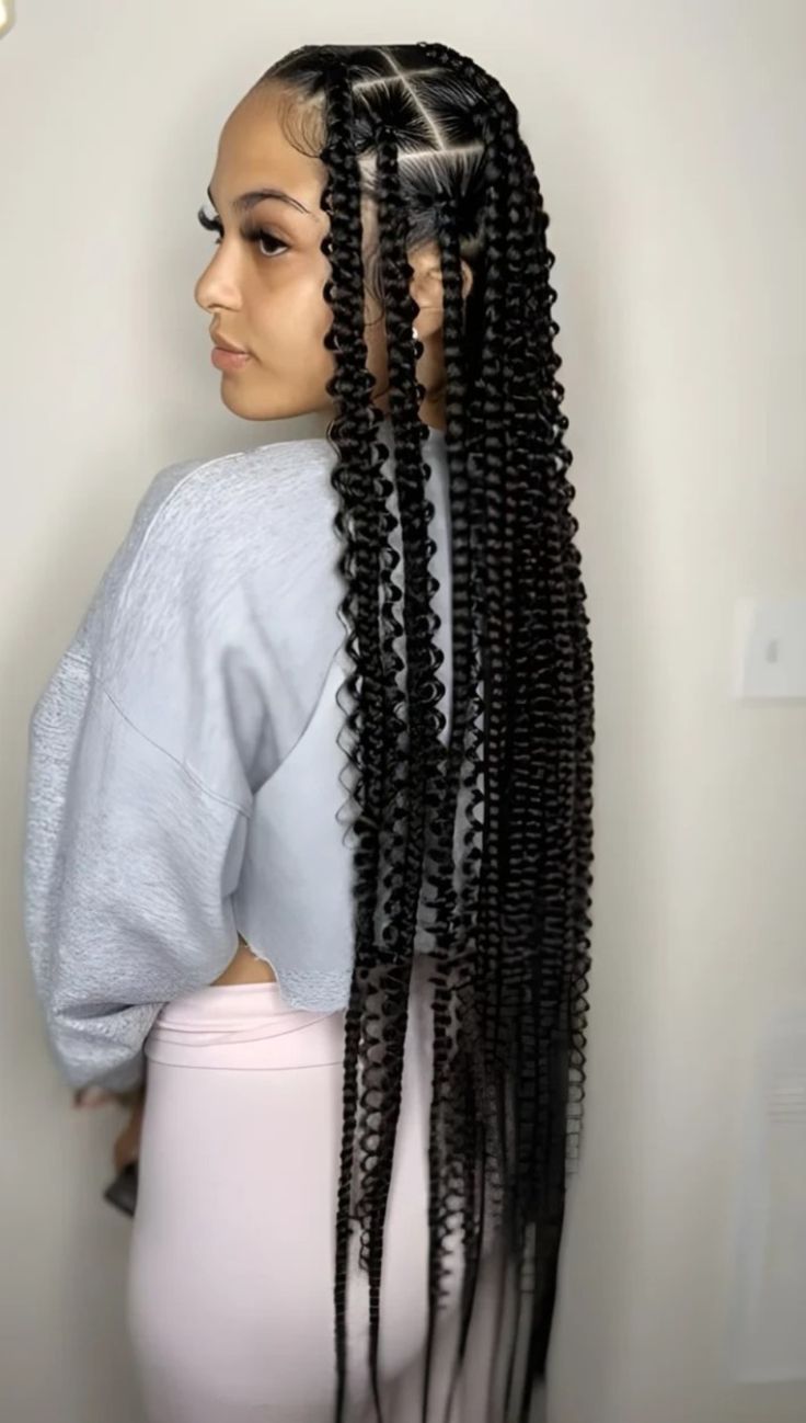 (1) > SMALL KNOTLESS BOX BRAID / BOX BRAID (MID-BACK > $250) (WAIST-LENGTH  $300) WITH HAIR INCLUDED > SCROLL FOR MORE SIZES, BOOK YOUR APPOINTMENT. CLICK ON ANY PICTURE OF SIZES YOU WANT TO BOOK.